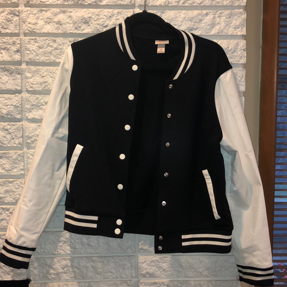 Bomber jacket